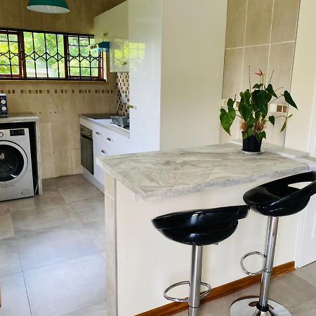 Garden And Park Leisure On Tugela Apartment Benoni Bagian luar foto